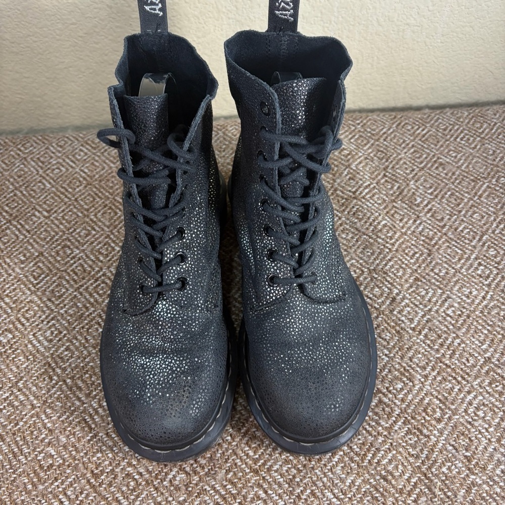 Dr Doc Martens Boots Womens SZ 7 EU 38 Pascal Black Leather Goth Grunge Punk - Picture 5 of 11